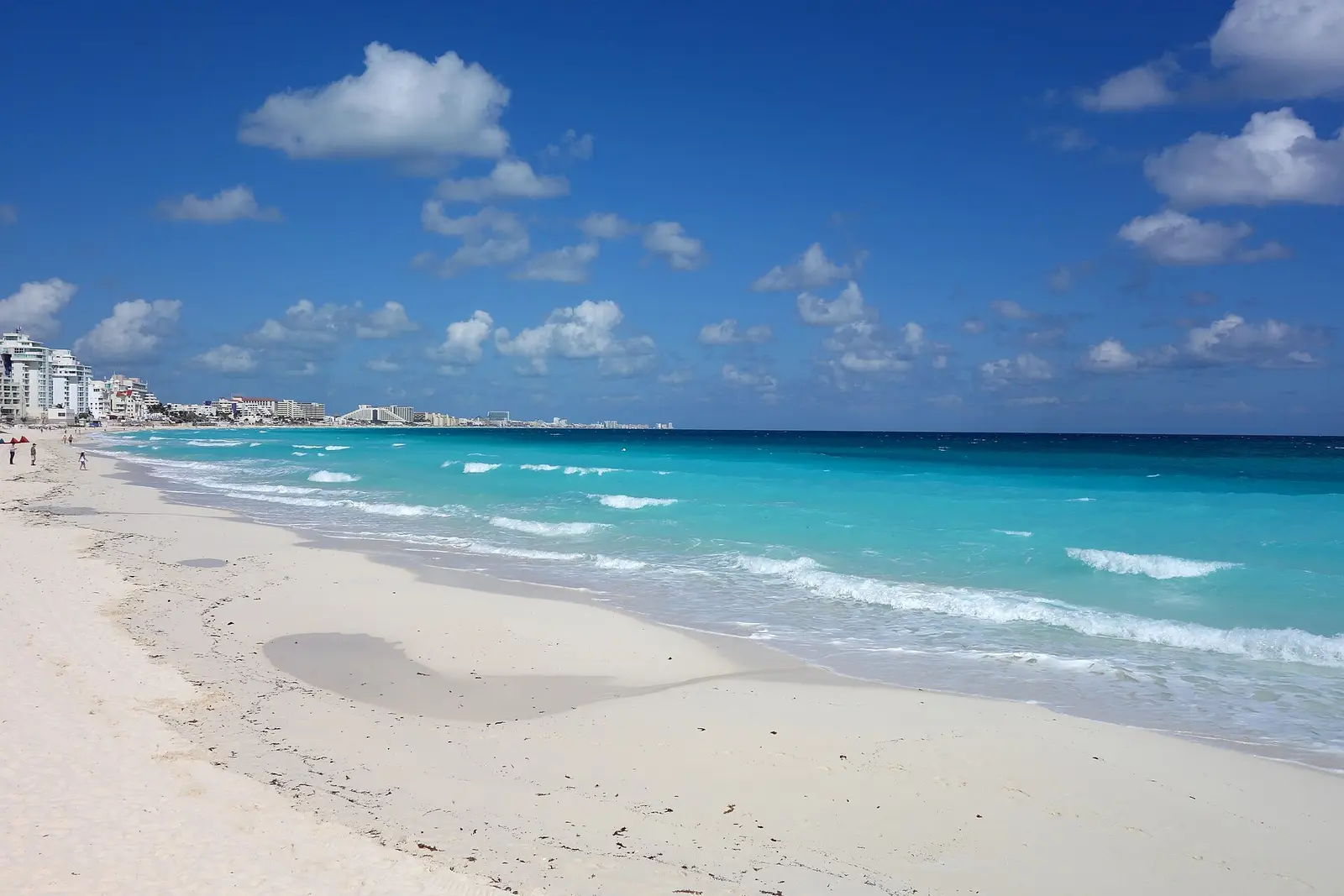 Türkises Karibikwasser bei Cancún